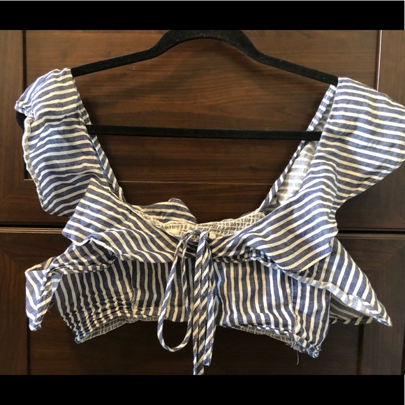 Crop top - Picture 2 of 3